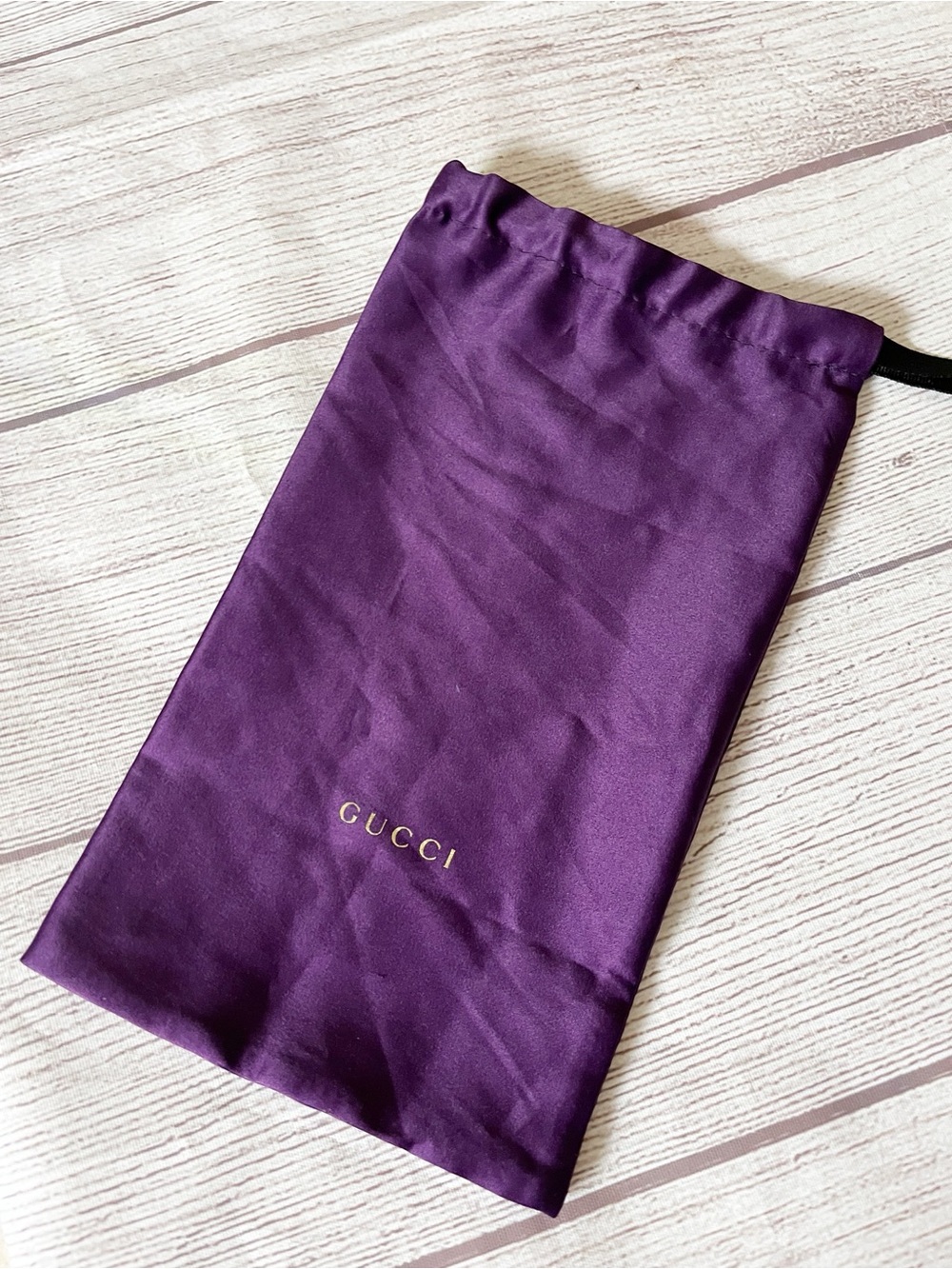 Gucci purple silky satin glasses pouch